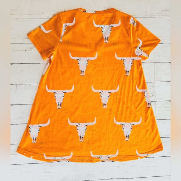 Peach Love California Western Orange & White Vneck Tee Shirt Steer Longhorn - Picture 2 of 5
